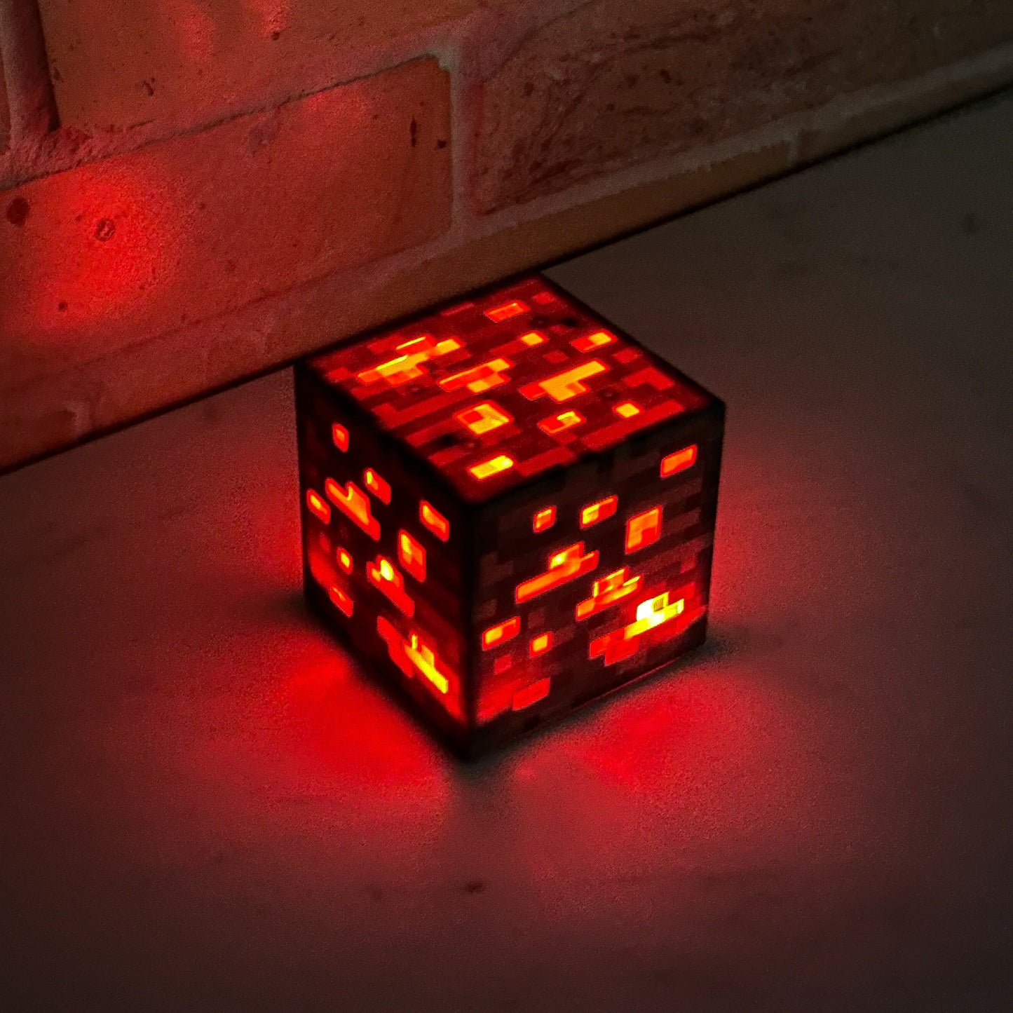 Redstone Block – Lampka Nastrojowa